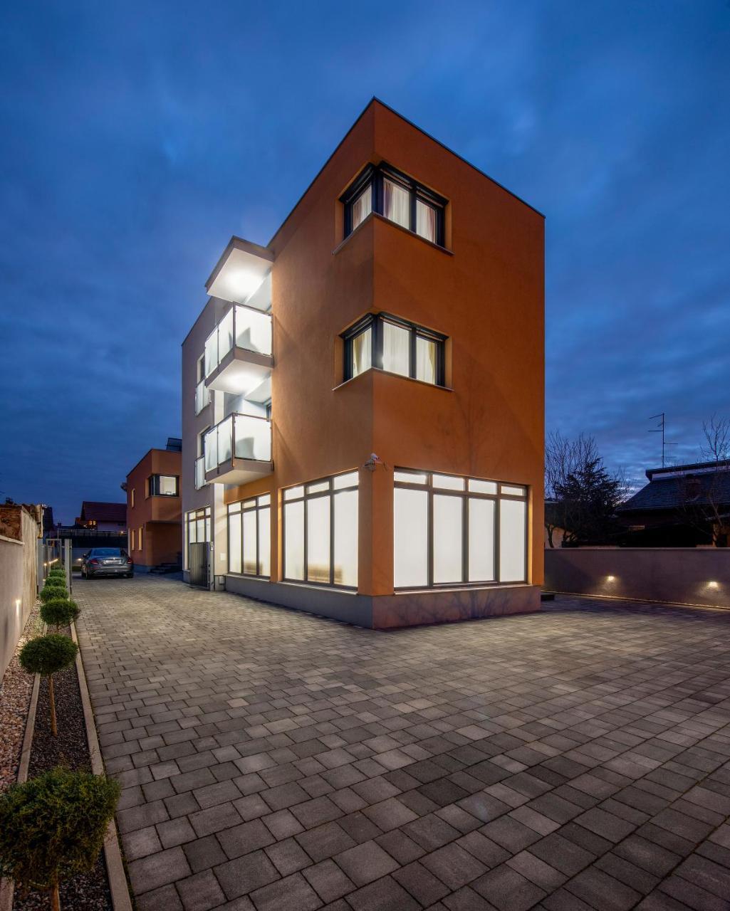Ratkajec Luxury Apartments Вараждин Екстер'єр фото